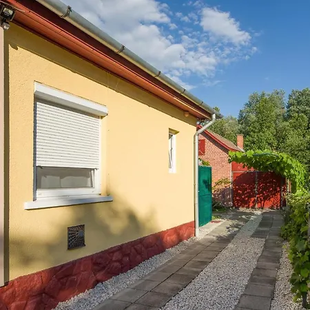 Appartamento Irénke Apartman